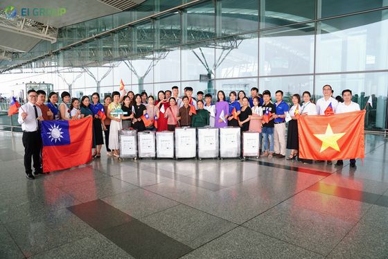 Học viên EI Group tại sân bay trước giờ bay sang Đài Loan